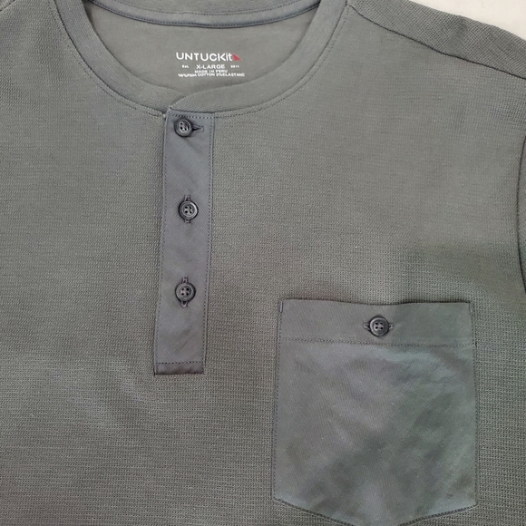 Untuckit Lumel Henley Waffle Knit Thermal Grey Long Sleeve Top Men’s Size XLarge - Picture 4 of 8